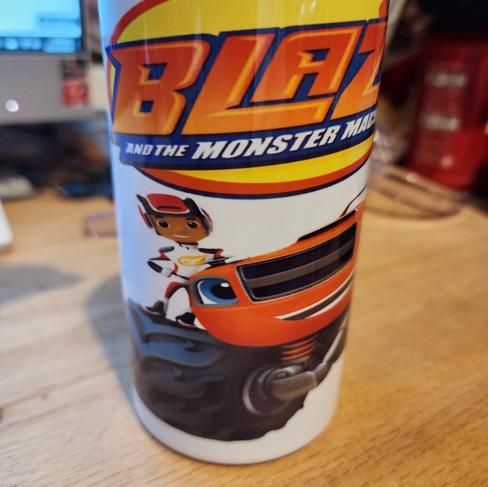 Blaze and the Monster Machines Mug - Picture 9 of 11